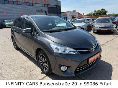 Second-hand Toyota Verso Skyview Edition 111 CP (81 kW) 2015 Gri Monovolum