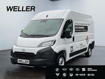 Weiss Gebraucht 2024 Toyota Proace Van / Kleinbus | 31.980 € (Fairer Preis)