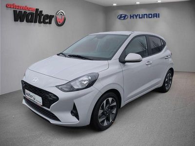 Neu Hyundai i10 Advanced 79 PS (58 kW) 2025 Grau Kleinwagen