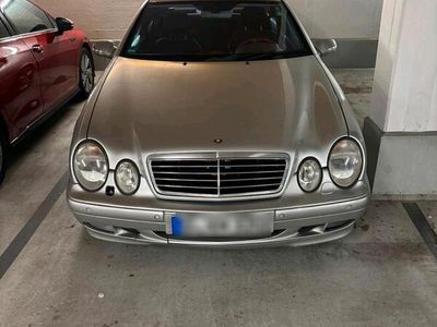 Mercedes CLK320