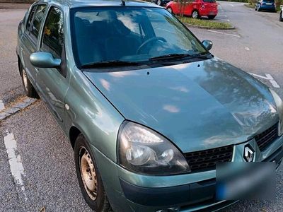 Usata Renault Clio II 75 CV (55 kW) 2005 Verde Berlina