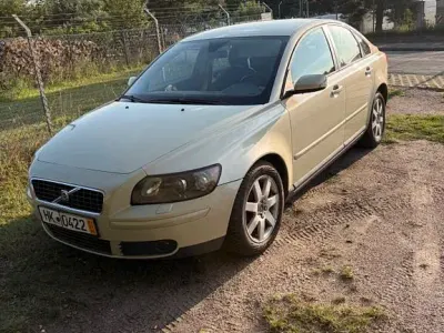 Gebraucht Volvo S40 140 PS (102 kW) 2004 Gold Limousine