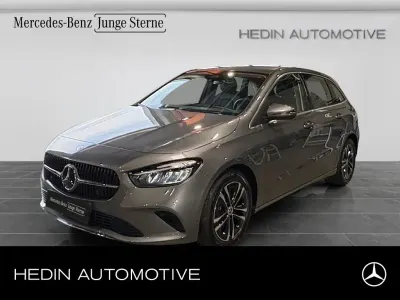 Neu Mercedes B180 Progressive 136 PS (100 kW) 2026 Grau Kleinwagen