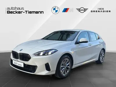Gebraucht BMW 120 Sport Line 170 PS (125 kW) 2025 Alpinweiß uni Kleinwagen