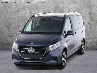 Mercedes V220