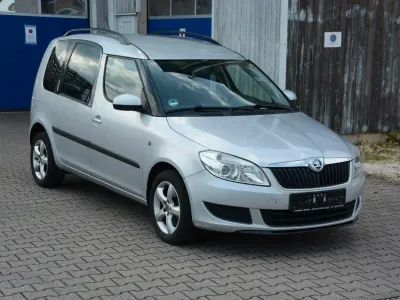 Gebraucht Skoda Roomster Plus Edition 105 PS (77 kW) 2014 Silber Van / Kleinbus