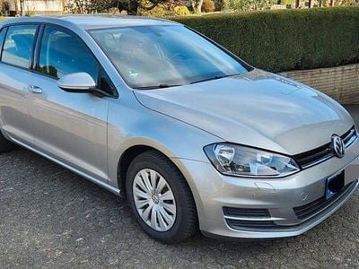 Używany VW Golf VII 110 KM (80 kW) 2015 Szary Sedan/Limuzyna