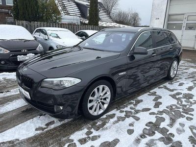 Grau Gebraucht 2013 BMW 525 Comfort Edition Kombi | 12.990 € (Fairer Preis)