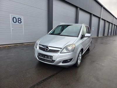 Gebraucht Opel Zafira Innovation 150 PS (110 kW) 2010 Silber Van / Kleinbus