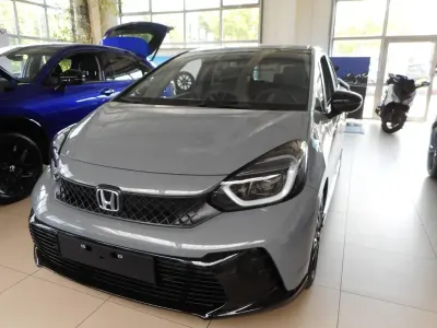 Neu Honda Jazz Advance 107 PS (78 kW) 2026 Grau Kleinwagen