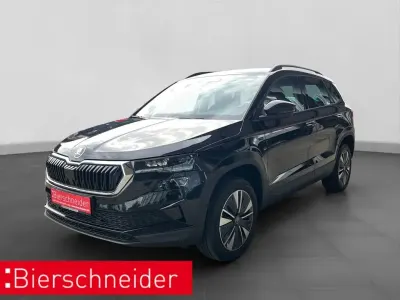 Neu Skoda Karoq Tour 150 PS (110 kW) 2026 Schwarz SUV