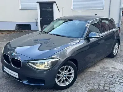 Usata BMW 118 Advantage 143 CV (105 kW) 2015 Grigio Utilitaria