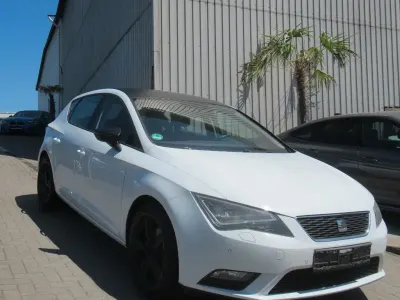 Gebraucht Seat Leon Style 122 PS (89 kW) 2013 Weiß Limousine