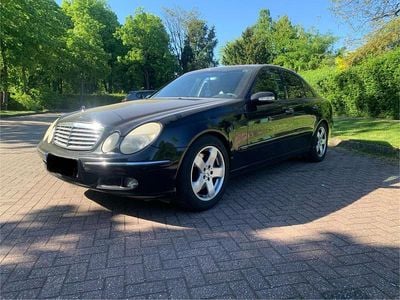 Mercedes E500