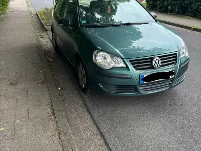 Gebraucht VW Polo 59 PS (43 kW) 2005 Grün Kleinwagen