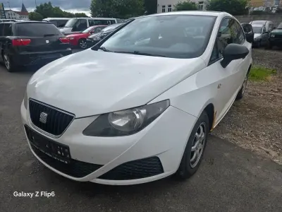 Gebraucht Seat Ibiza SC Style 69 PS (50 kW) 2012 Weiß Kleinwagen
