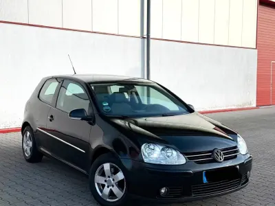 Gebraucht VW Golf VI 75 PS (55 kW) 2008 Schwarz Kleinwagen