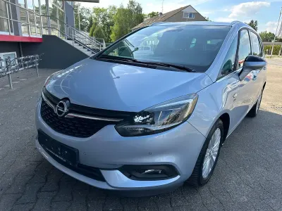 Gebraucht Opel Zafira Active 131 PS (96 kW) 2016 Silber Van / Kleinbus