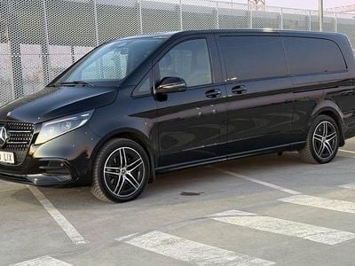 Usata Mercedes V300 Luxury 237 CV (174 kW) 2024 Nero Monovolume