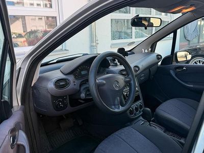 Usata Mercedes A160 102 CV (75 kW) 2002 Grigio Utilitaria