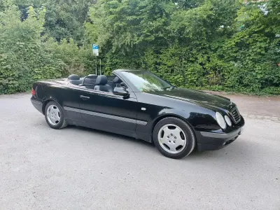 Gebraucht Mercedes CLK200 136 PS (100 kW) 1999 Schwarz Cabrio