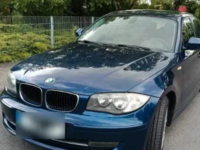 Second-hand BMW 116 122 CP (89 kW) 2011 Albastru Hatchback