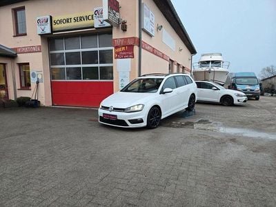 Weiß Gebraucht 2016 VW Golf VII Highline Kombi | 15.999 € (Teuer)