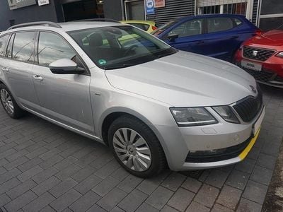 Gebraucht Skoda Octavia Clever 150 PS (110 kW) 2018 Silber Kombi