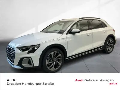 Gebraucht Audi A3 Sport 204 PS (150 kW) 2026 Arkonaweiß Limousine