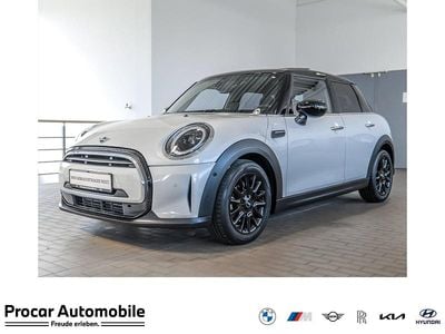 Second-hand Mini Cooper Premium Plus 136 CP (100 kW) 2022 Argintiu Hatchback