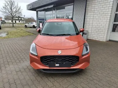 Neu Suzuki Swift Comfort 83 PS (61 kW) 2026 Orange Kleinwagen