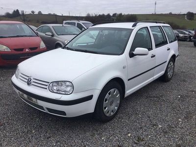 Weiß Gebraucht 2003 VW Golf IV Comfortline Kombi | 1.250 € (Guter Preis)