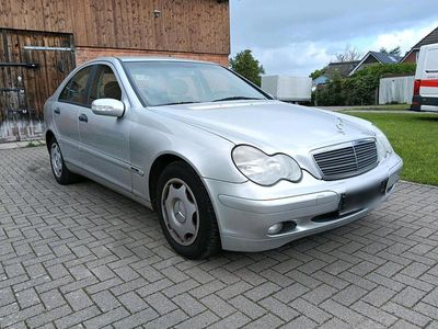 Mercedes C180