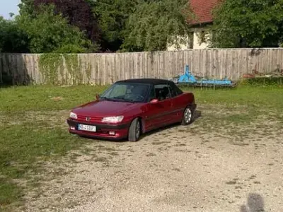 Gebraucht Peugeot 306 Cabriolet 101 PS (74 kW) 1996 Rot Cabrio