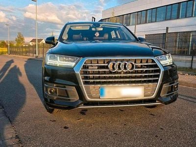 Second-hand Audi Q7 Comfort 286 CP (210 kW) 2016 Negru SUV