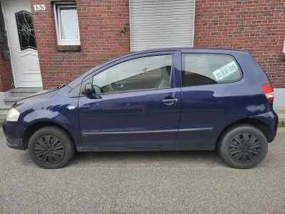 Gebraucht VW Fox 70 PS (51 kW) 2005 Blau Kleinwagen