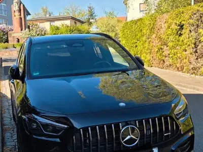 Gebraucht Mercedes GLA35 AMG AMG 306 PS (225 kW) 2025 Schwarz SUV