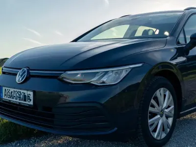 Gebraucht VW Golf VIII Life 116 PS (85 kW) 2021 Grau Kombi