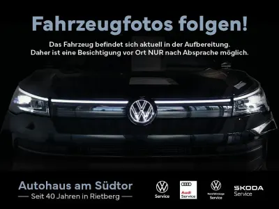 Gebraucht VW Multivan Comfortline 150 PS (110 kW) 2020 Starlight blue metallic Van / Kleinbus