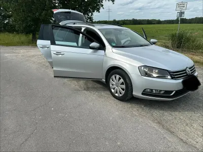 Gebraucht VW Passat 140 PS (102 kW) 2013 Silber Kombi