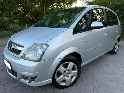 Gebraucht Opel Meriva 105 PS (77 kW) 2009 Silber Van / Kleinbus