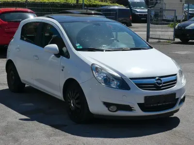 Gebraucht Opel Corsa Edition 87 PS (63 kW) 2010 Weiß Kleinwagen