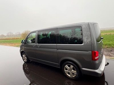 Grau Gebraucht 2015 VW Multivan Van | 20.999 € (Superpreis)