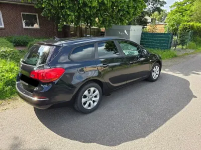 Gebraucht Opel Astra Style 120 PS (88 kW) 2016 Schwarz Limousine