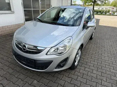 Gebraucht Opel Corsa Active 90 PS (66 kW) 2013 Silber Kleinwagen