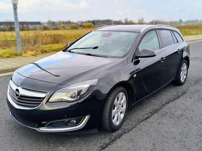 Usata Opel Insignia Edition 140 CV (102 kW) 2015 Nero Station wagon