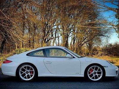 Porsche 911 Carrera GTS