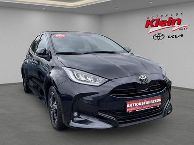 Neu Toyota Yaris Hybrid 117 PS (86 kW) 2025 Schwarz Limousine