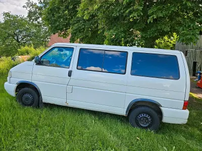 Gebraucht VW Multivan 102 PS (75 kW) 2001 Weiß Van / Kleinbus