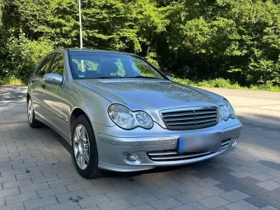 Gebraucht Mercedes C200 Classic 163 PS (119 kW) 2004 Grau Limousine